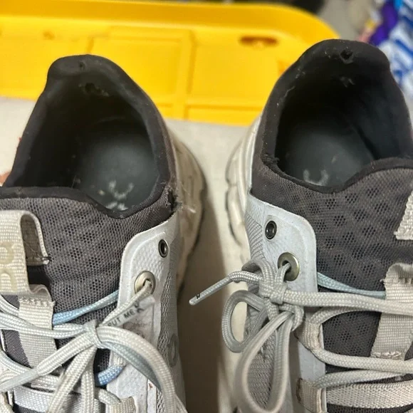 On Cloud ON Running Shoes in Pink and Gray - Picture 8 of 9